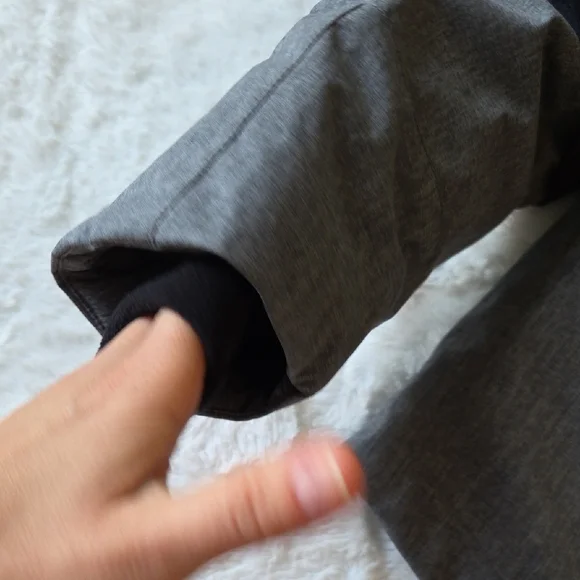 Obermeyer Black and Gray Jacket - Picture 7 of 7